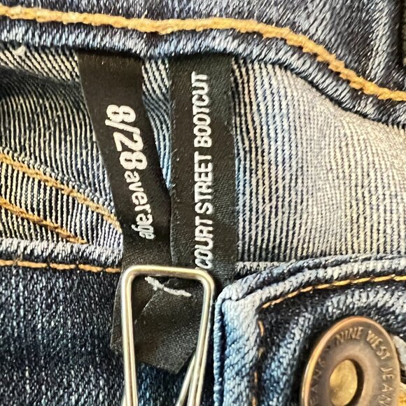 Nine West Womens Court Street Bootcut Jeans Sz 8 30X28 Medium Wash Cotton Blend - Picture 4 of 6